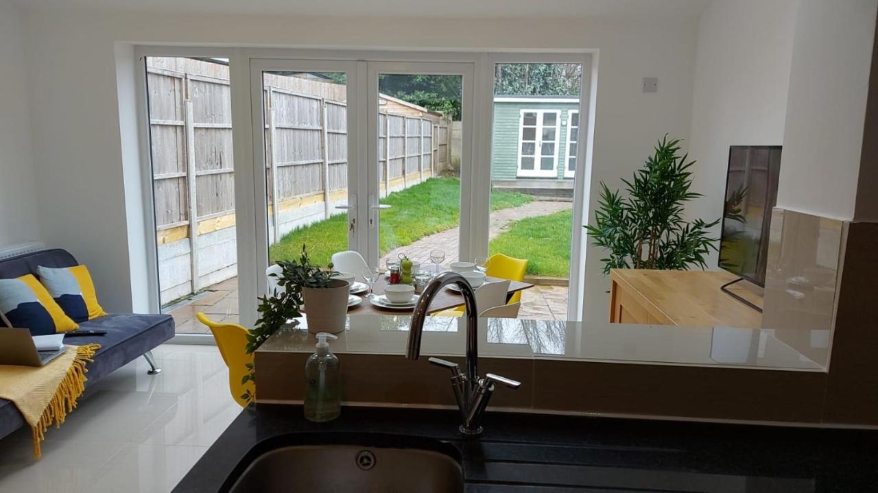 Central Ashford Stay - Contractors & Families Welcome - Free Parking Eksteriør bilde