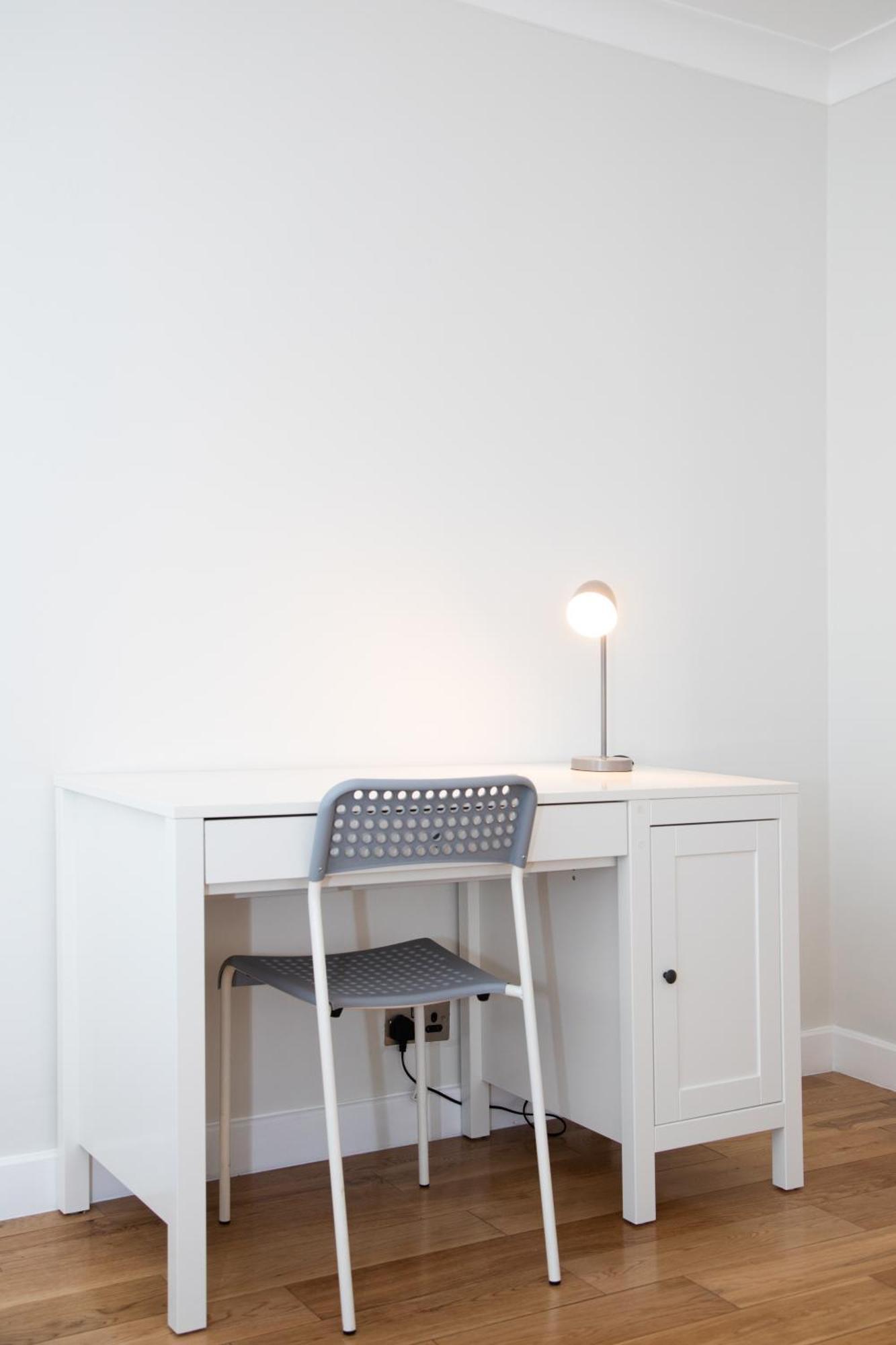 Central Ashford Stay - Contractors & Families Welcome - Free Parking Eksteriør bilde
